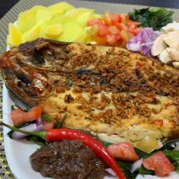 Daing na Bangus at Ensalada